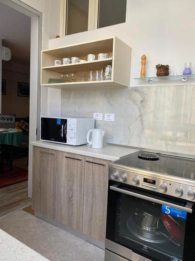 Ultra Apartments 'New Baazar' Tirana Exteriör bild
